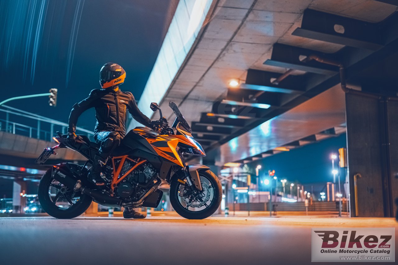Thumbnail for KTM 1290 Super Duke GT 2022