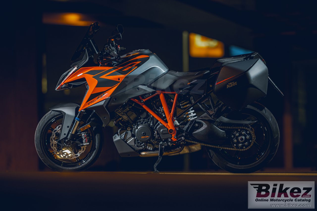 Thumbnail for KTM 1290 Super Duke GT 2022