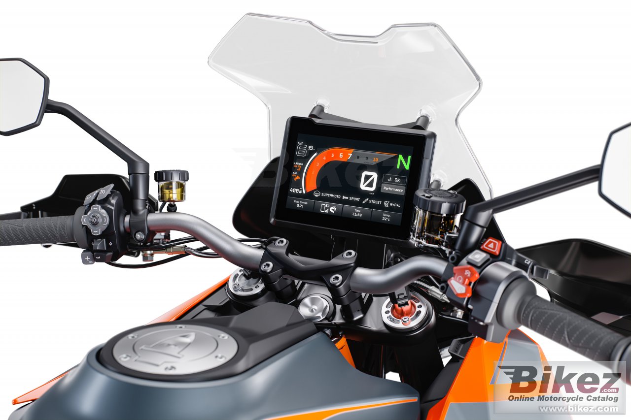 Thumbnail for KTM 1290 Super Duke GT 2022