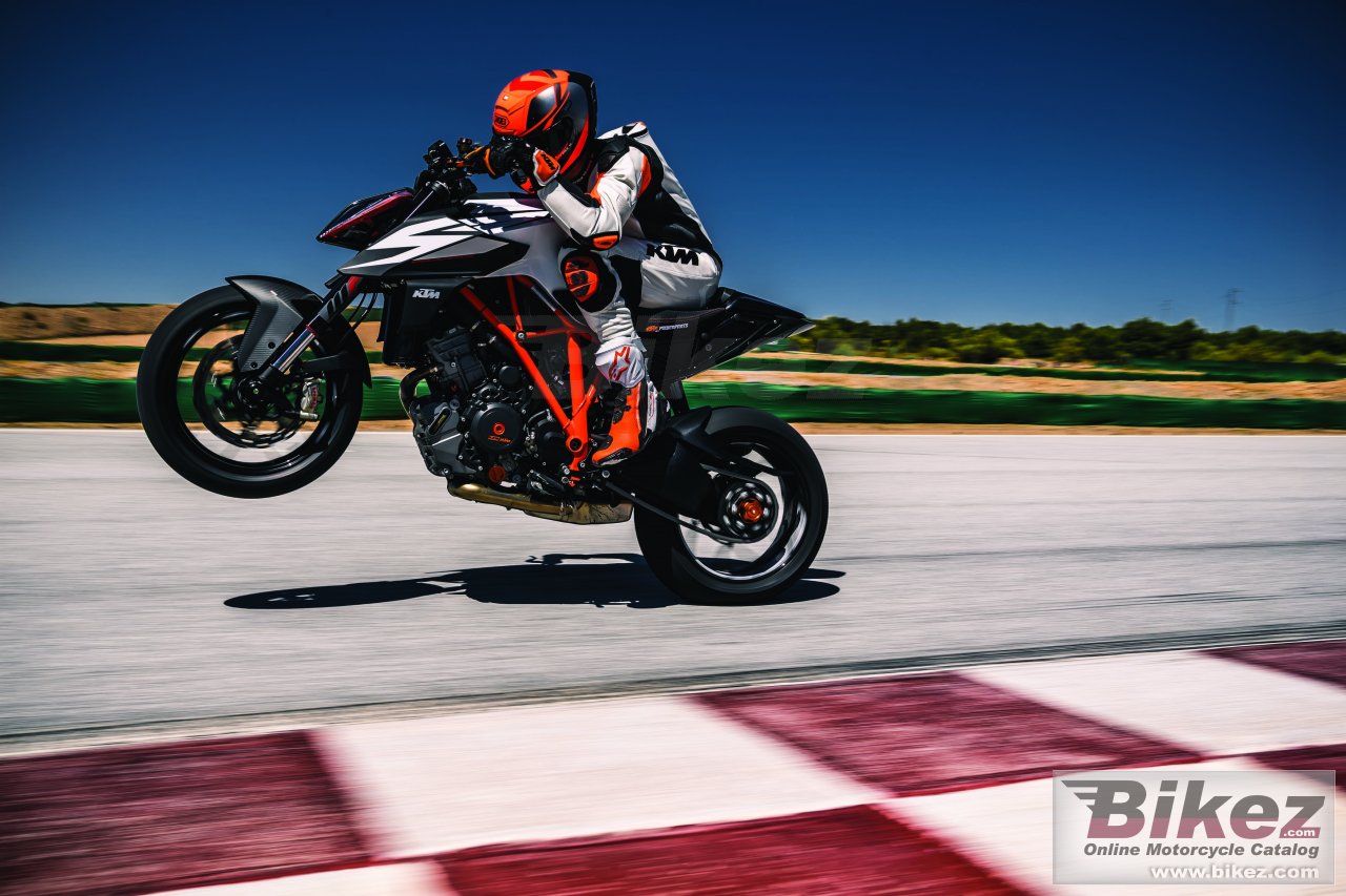 Thumbnail for KTM 1290 Super Duke R 2019