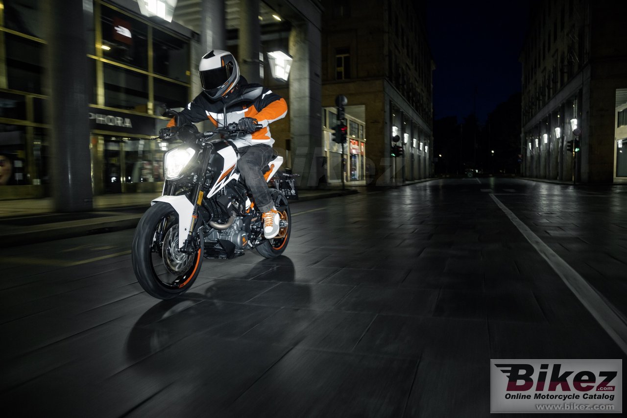 Thumbnail for KTM 250 Duke 2017