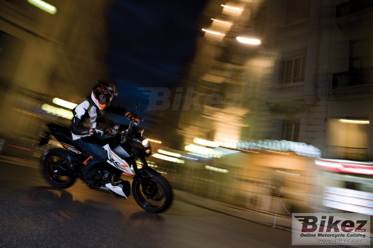 Thumbnail for KTM 690 Duke R 2010