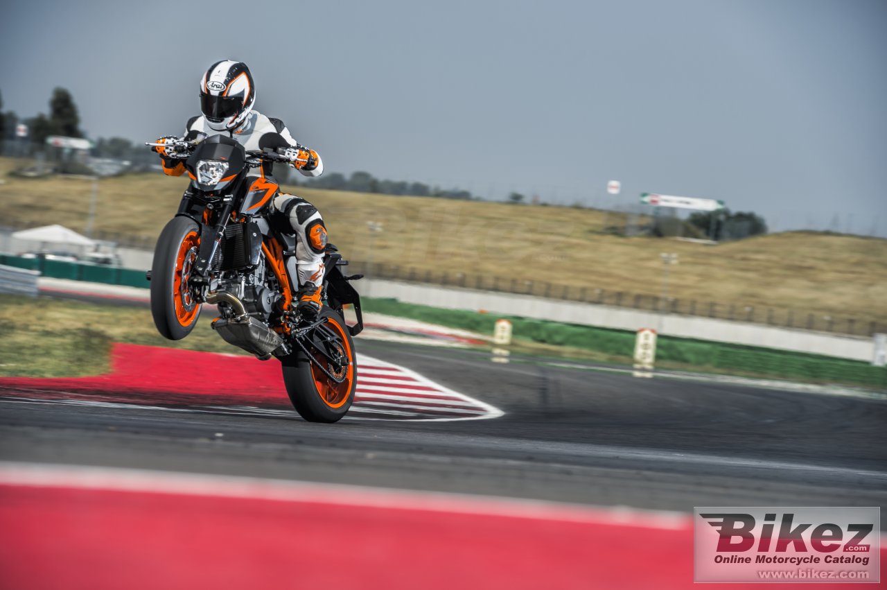 Thumbnail for KTM 690 Duke R 2016