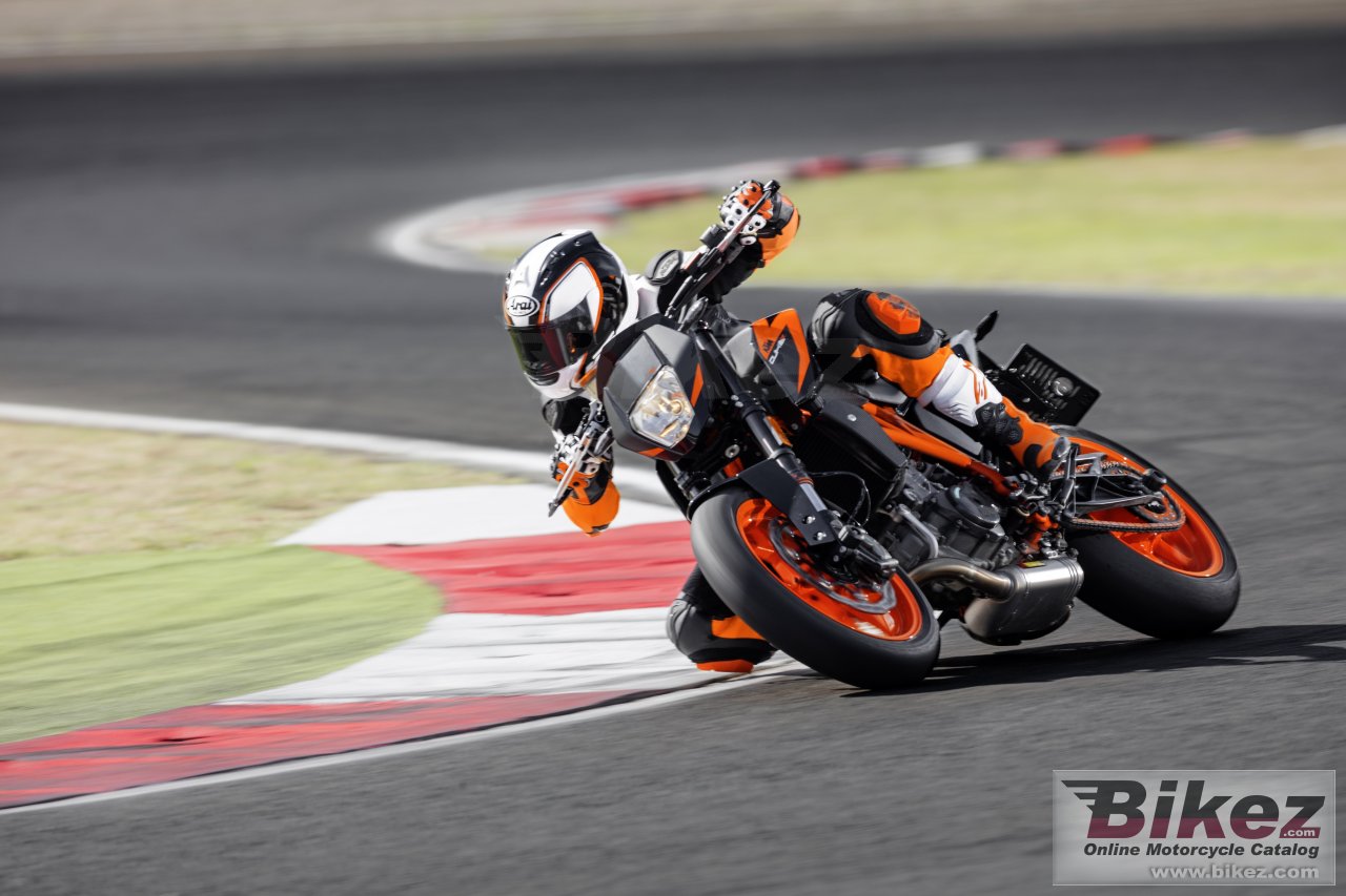 Thumbnail for KTM 690 Duke R 2017
