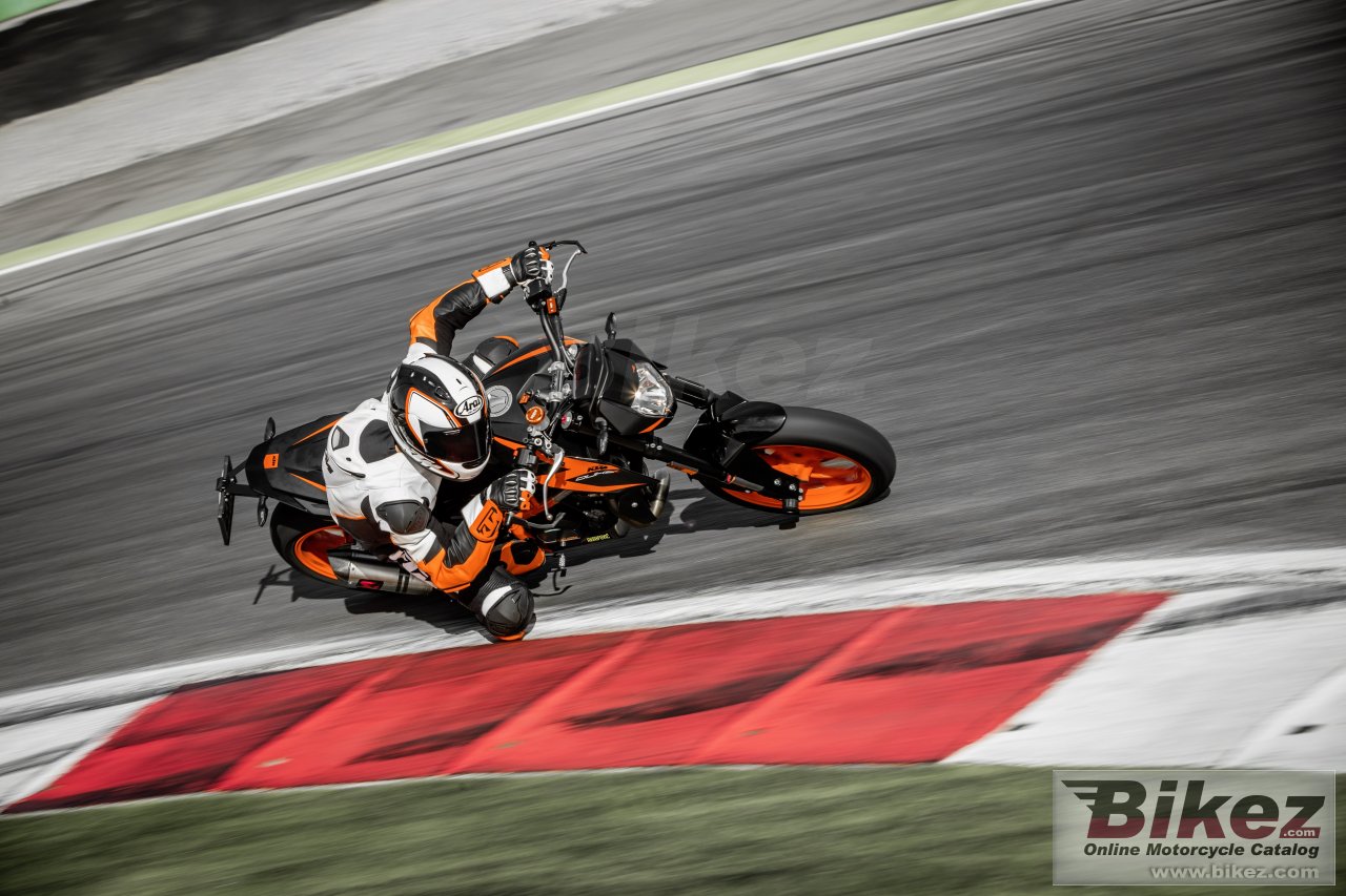 Thumbnail for KTM 690 Duke R 2017