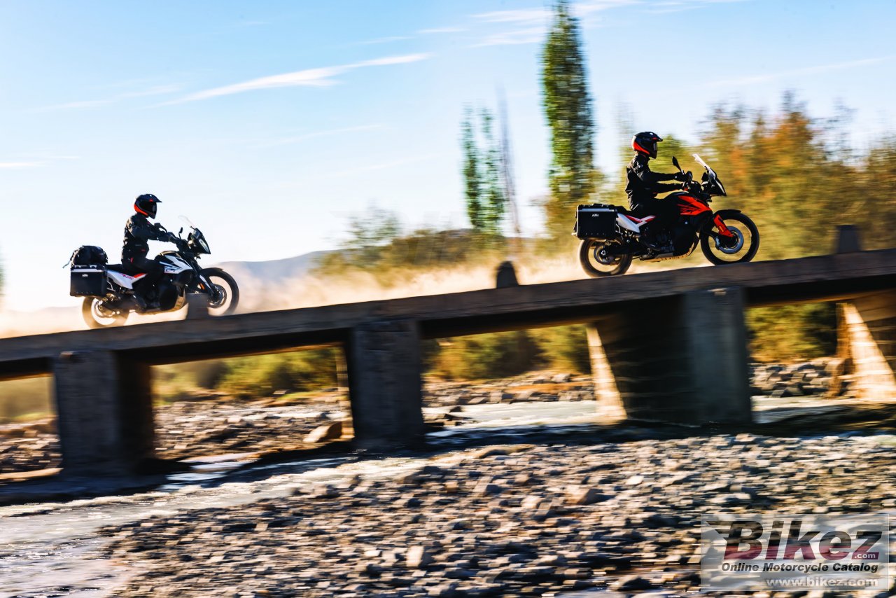 Thumbnail for KTM 790 Adventure 2019