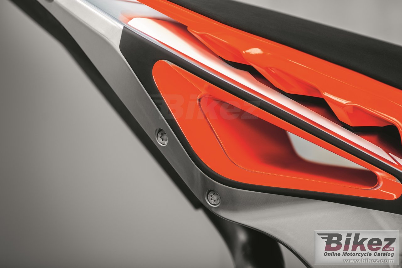 Thumbnail for KTM 790 Duke Prototype 2017