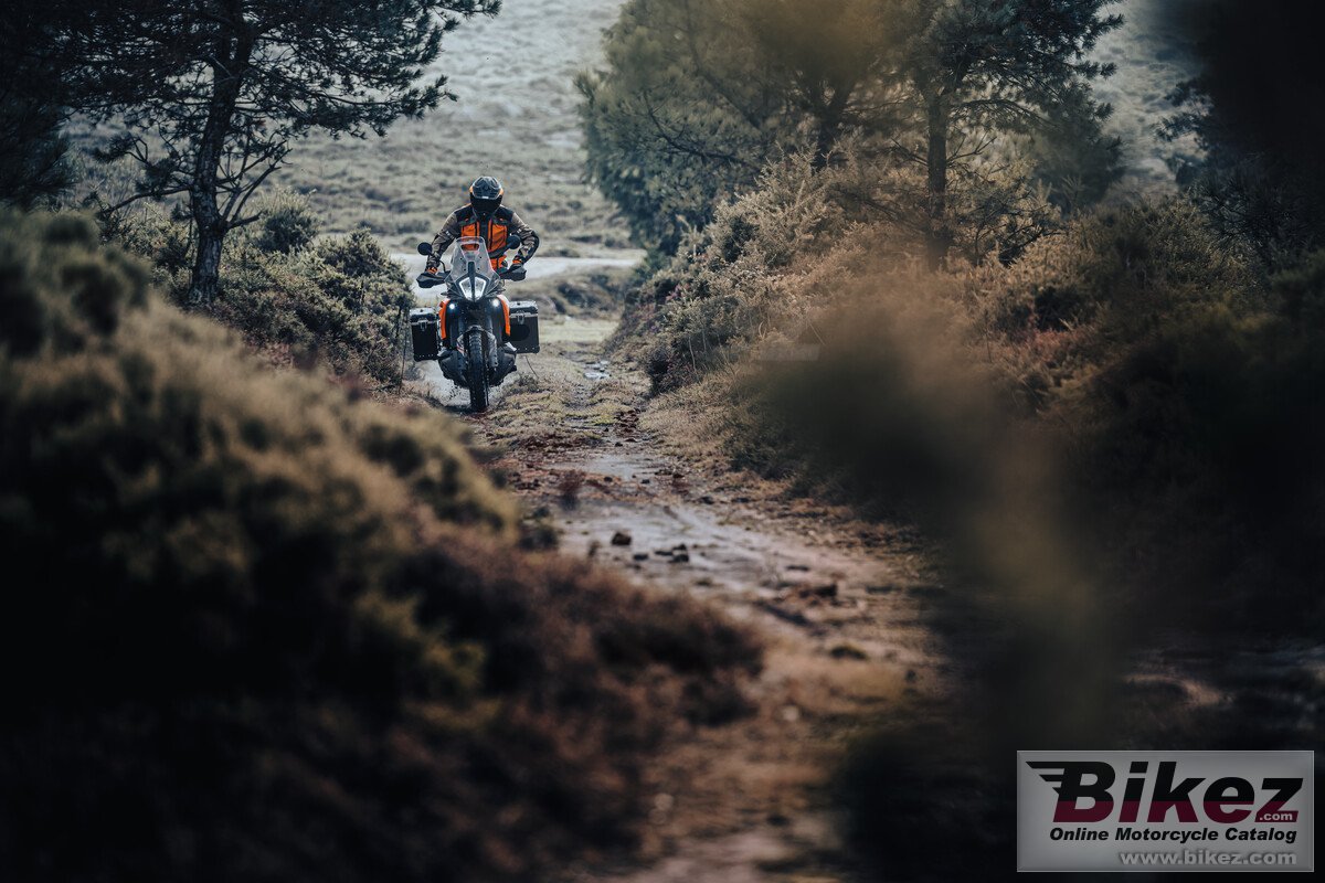 Thumbnail for KTM 890 Adventure 2023
