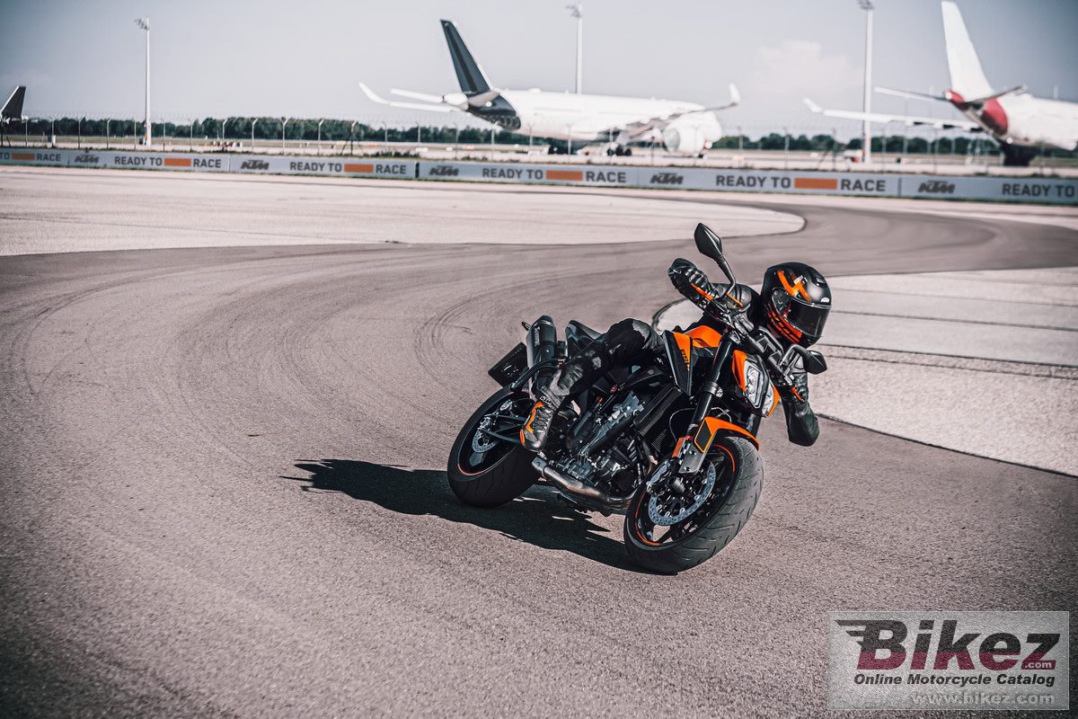 Thumbnail for KTM 890 Duke 2021