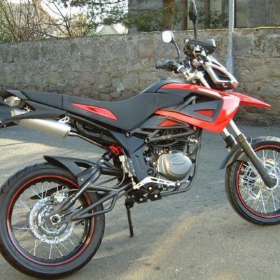 Megelli Supermoto 125 m