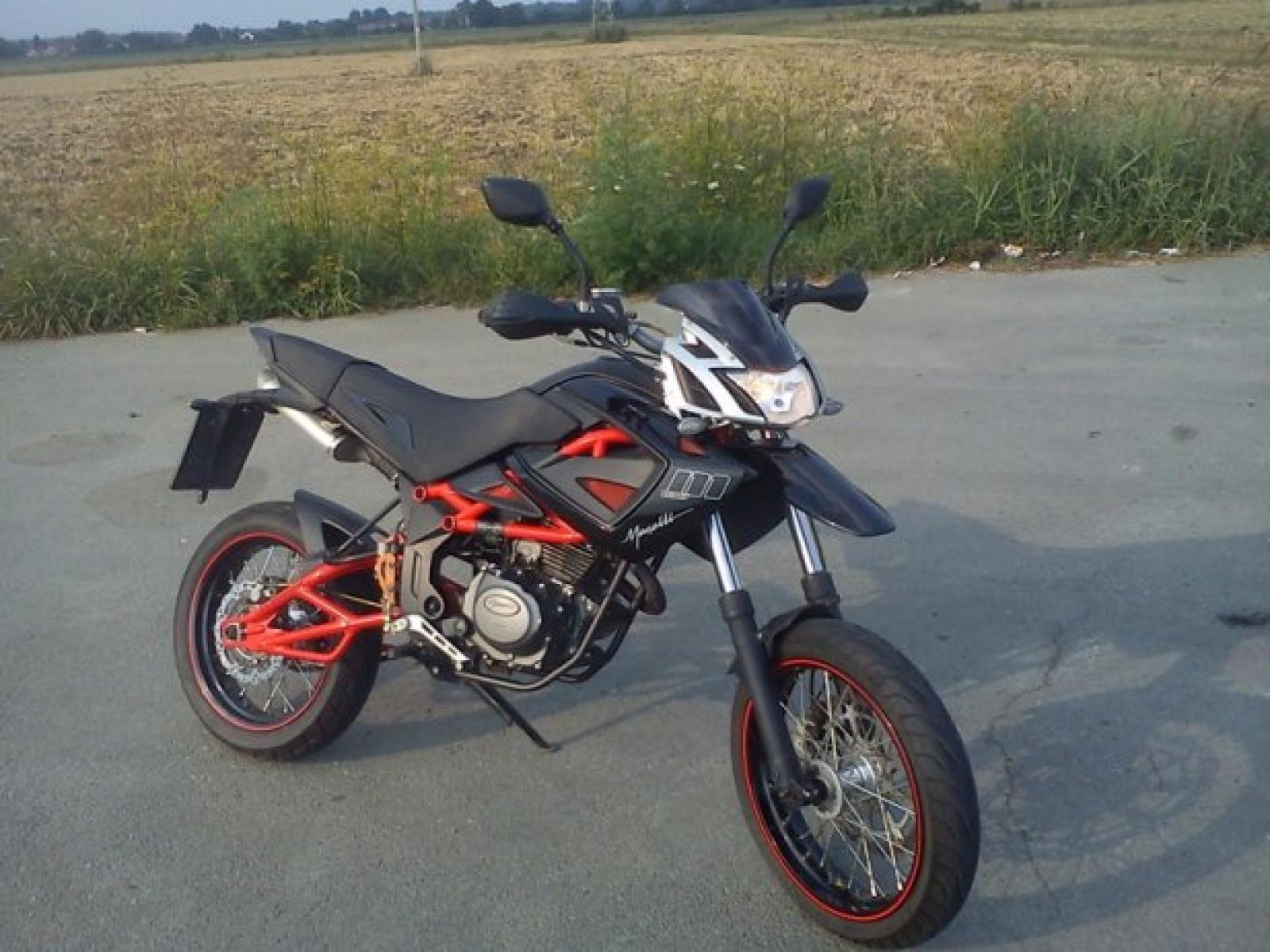 Thumbnail for Megelli Supermoto 125 M 2013