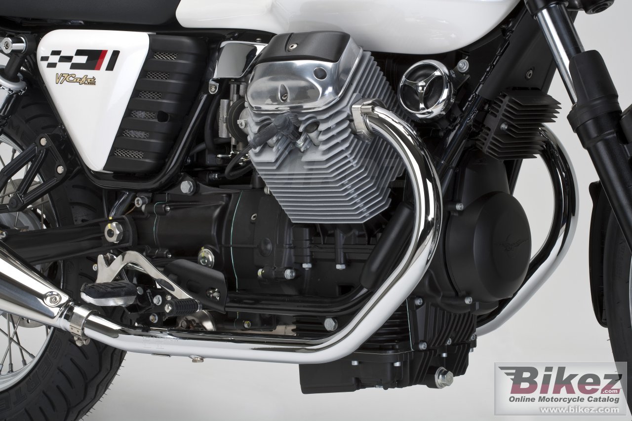 Thumbnail for Moto Guzzi V7 Cafe Classic 2012