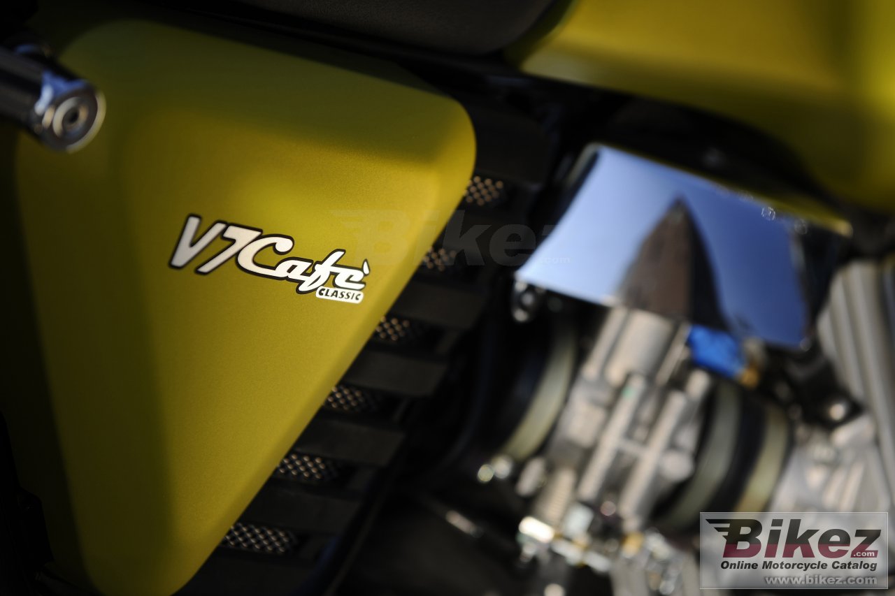 Thumbnail for Moto Guzzi V7 Cafe Classic 2012