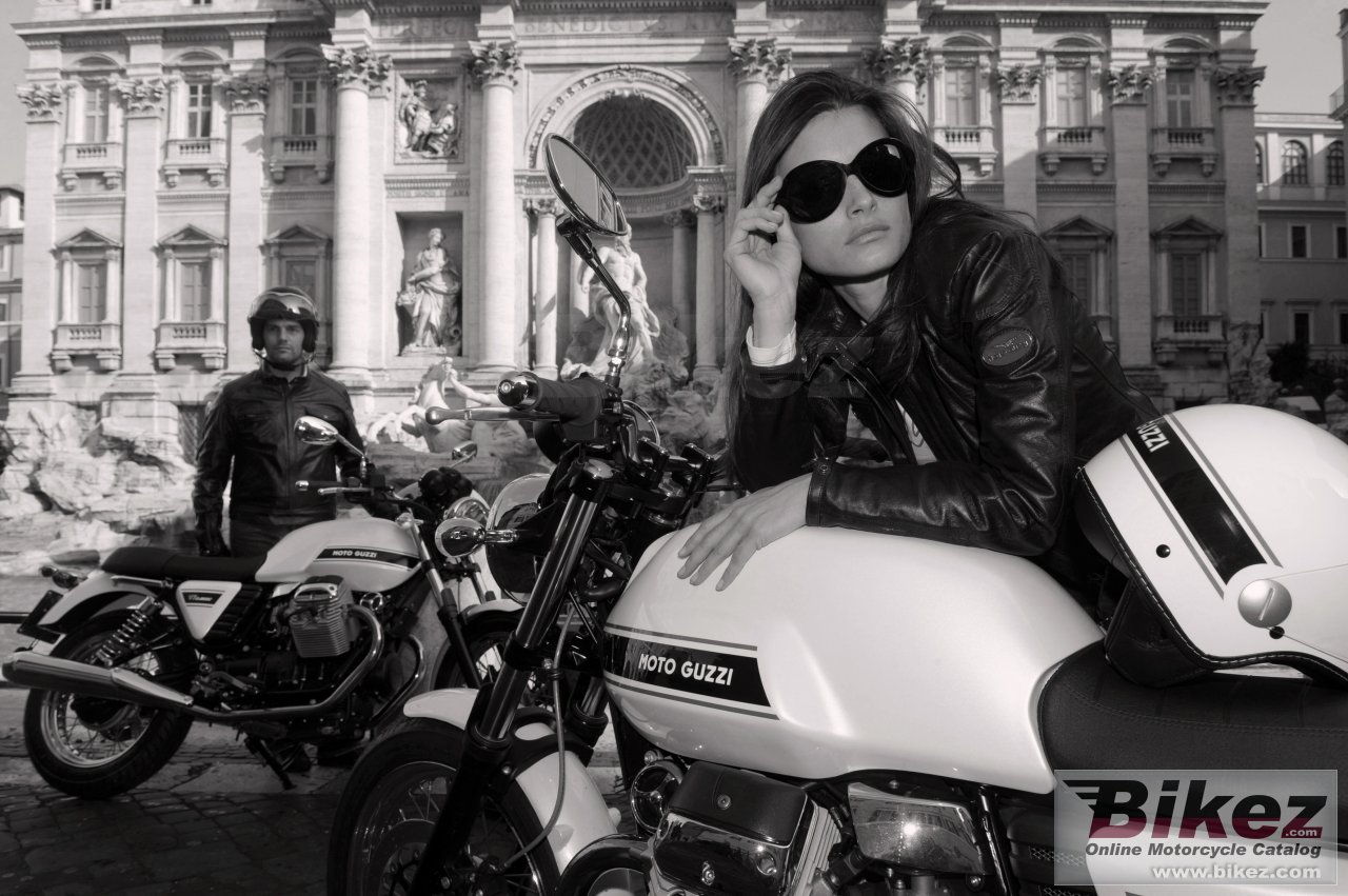 Thumbnail for Moto Guzzi V7 Classic 2010