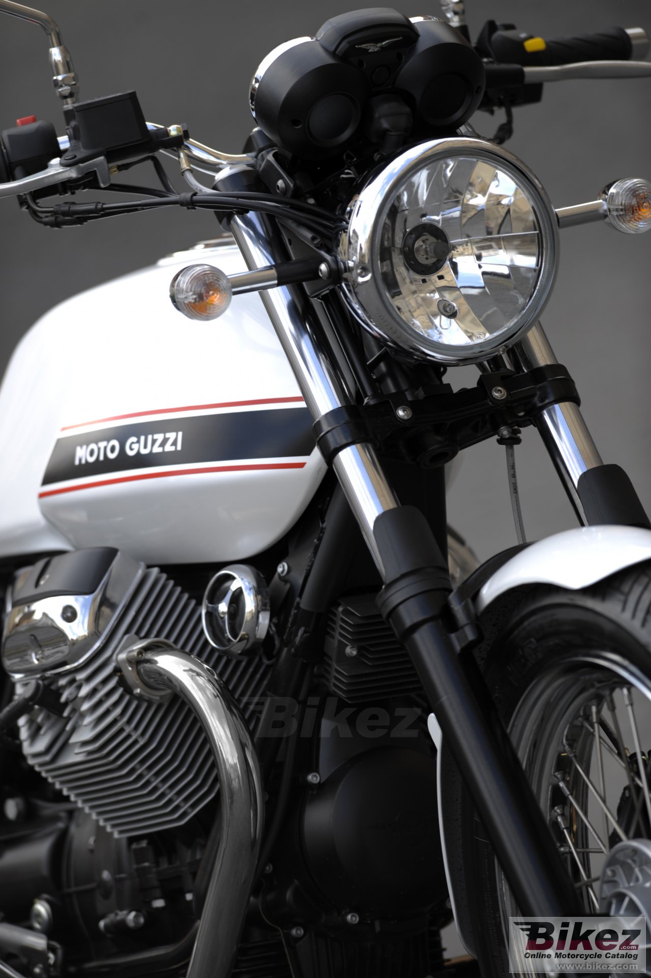 Thumbnail for Moto Guzzi V7 Classic 2010