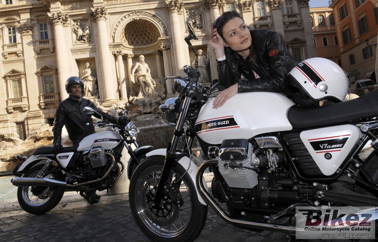 Thumbnail for Moto Guzzi V7 Classic 2010