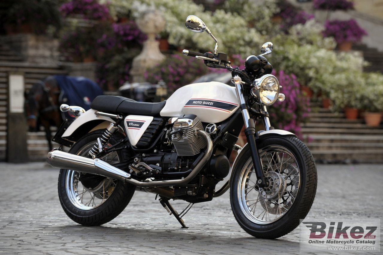 Thumbnail for Moto Guzzi V7 Classic 2010