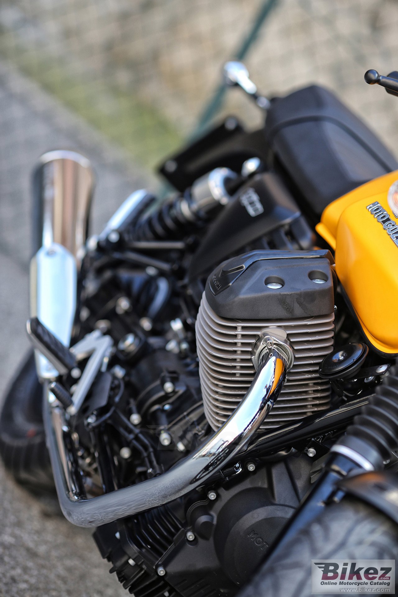 Thumbnail for Moto Guzzi V7 II Stone 2015