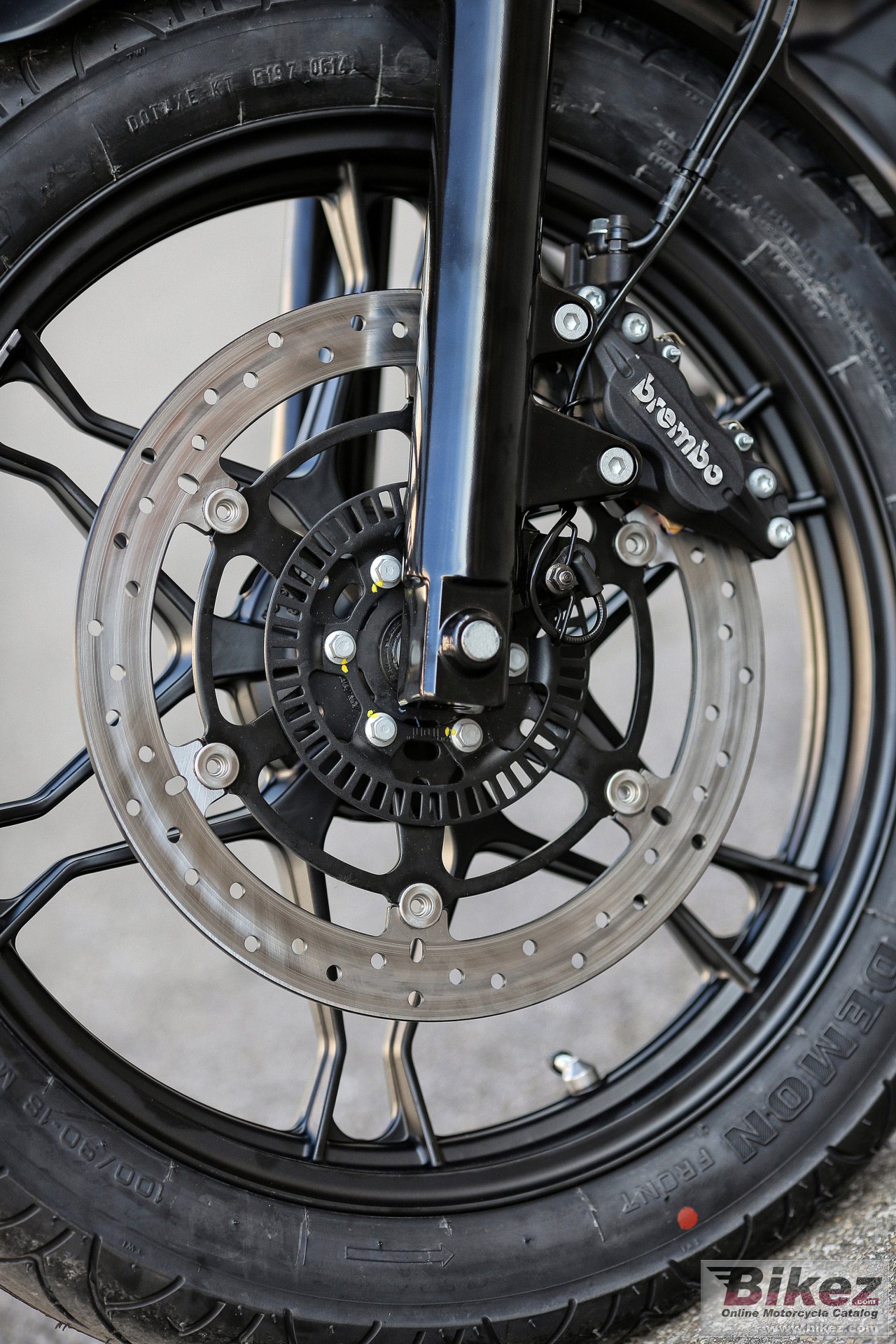 Thumbnail for Moto Guzzi V7 II Stone 2015