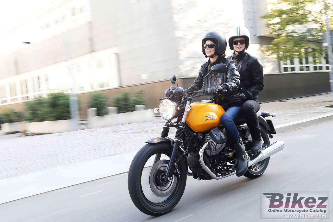 Thumbnail for Moto Guzzi V7 II Stone 2015