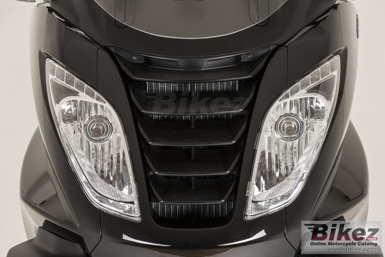 Thumbnail for Peugeot Metropolis 2013