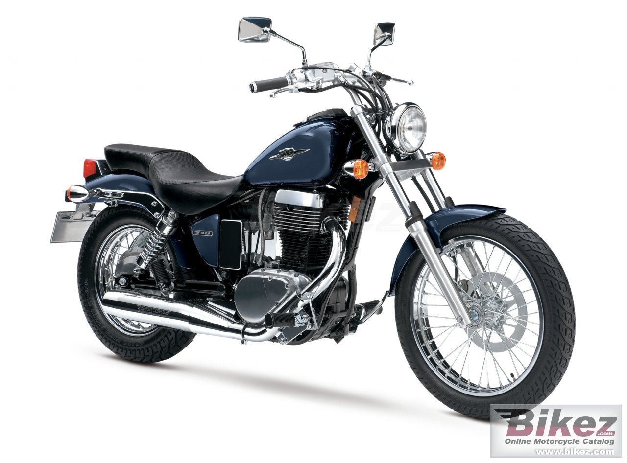 Suzuki Boulevard S40