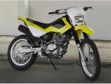 Suzuki DR200