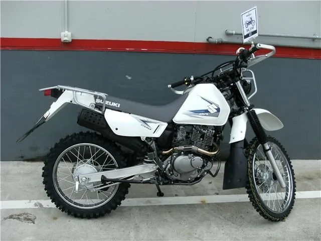 Suzuki DR200SE