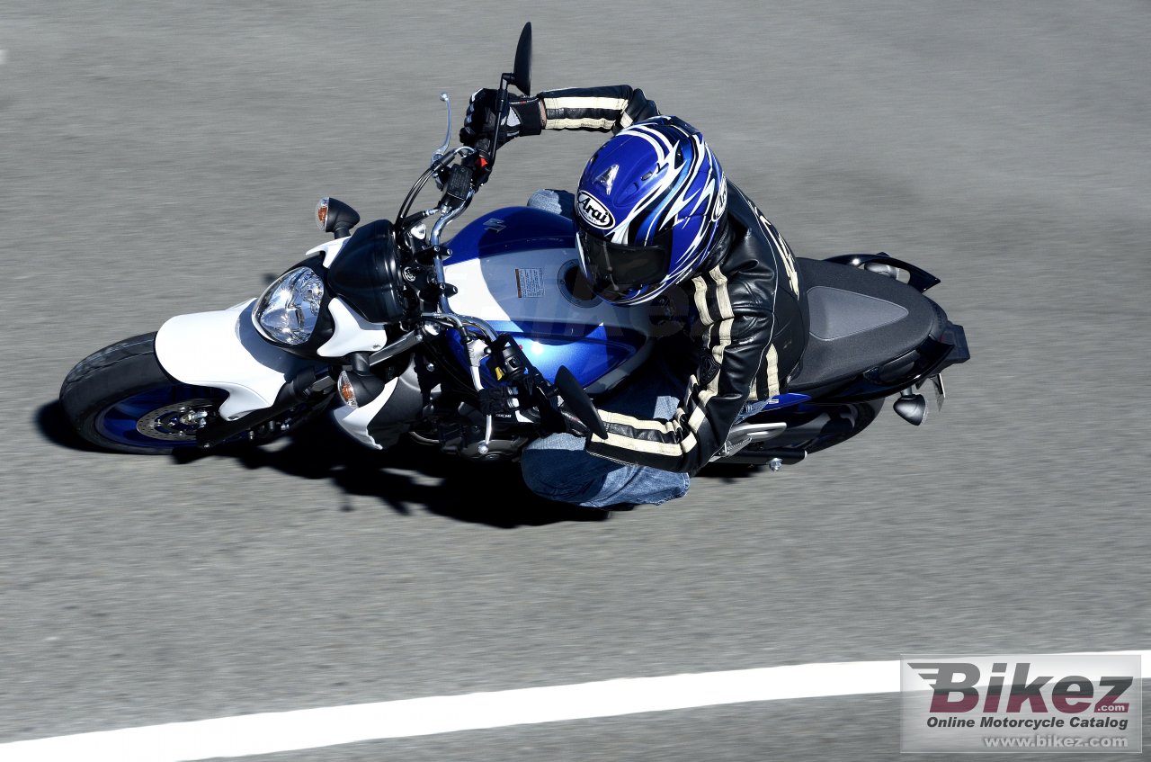 Thumbnail for Suzuki Gladius 650 ABS 2015