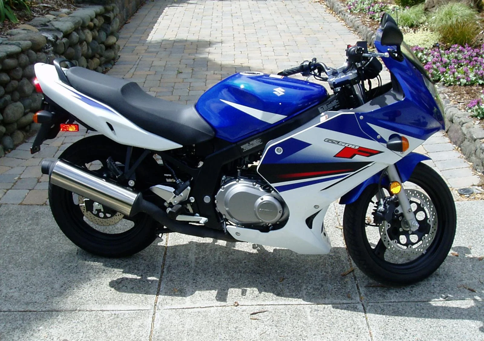 Thumbnail for Suzuki GS500F 2011
