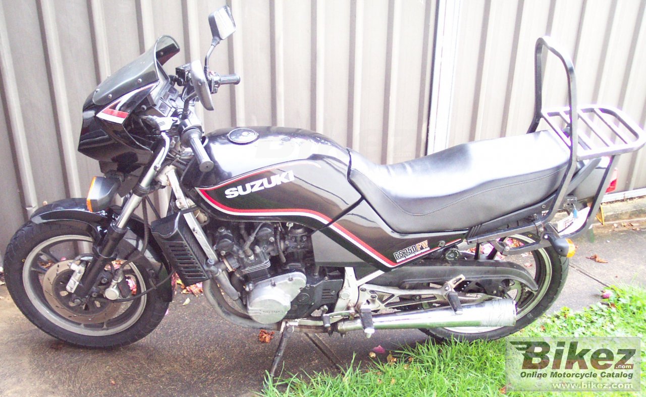 Suzuki GS 250 FWS