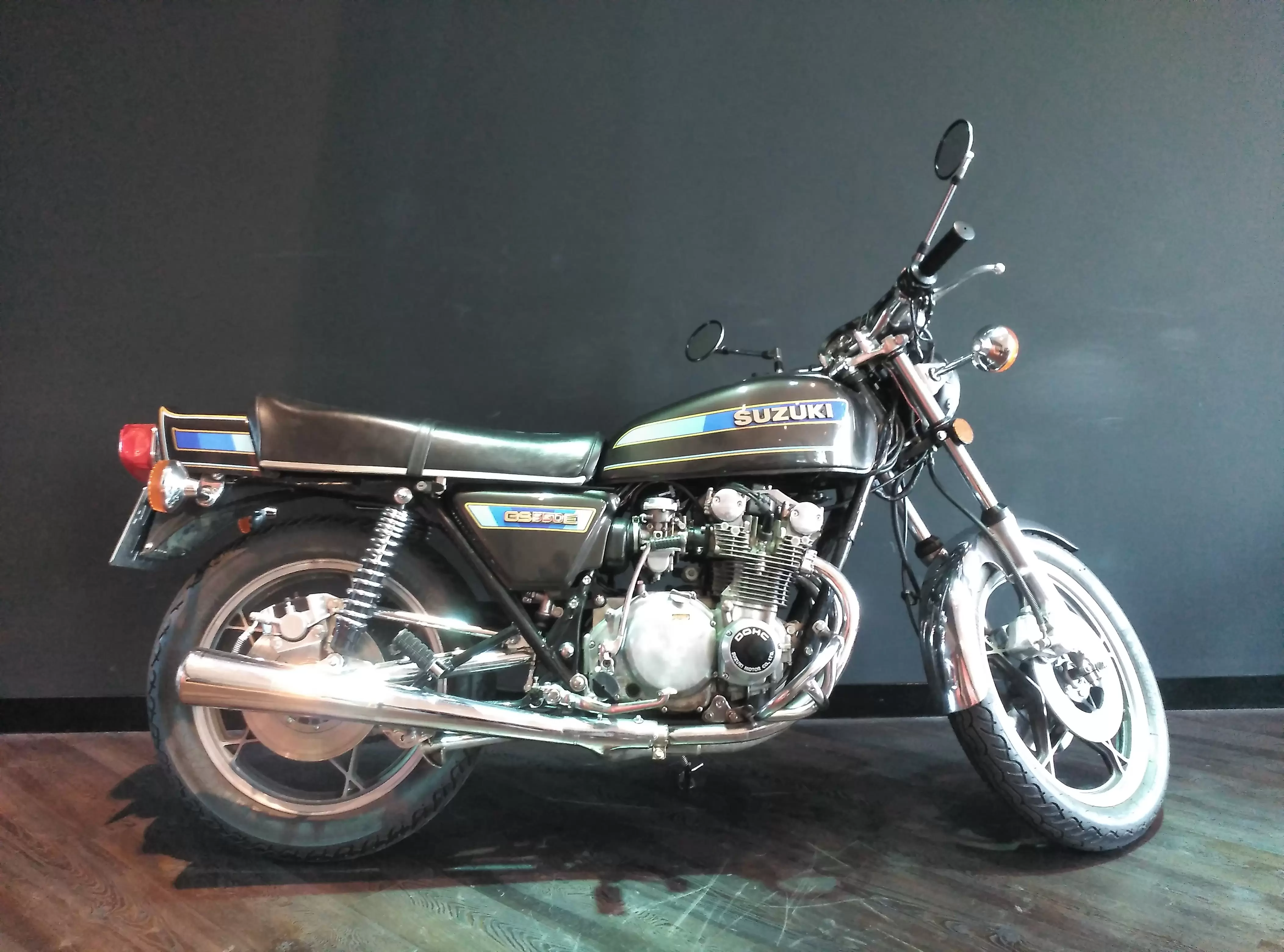 Thumbnail for Suzuki GS 550 L 1981