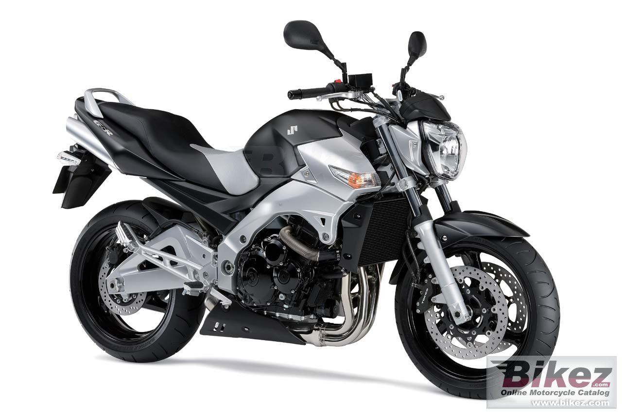 Suzuki GSR 600