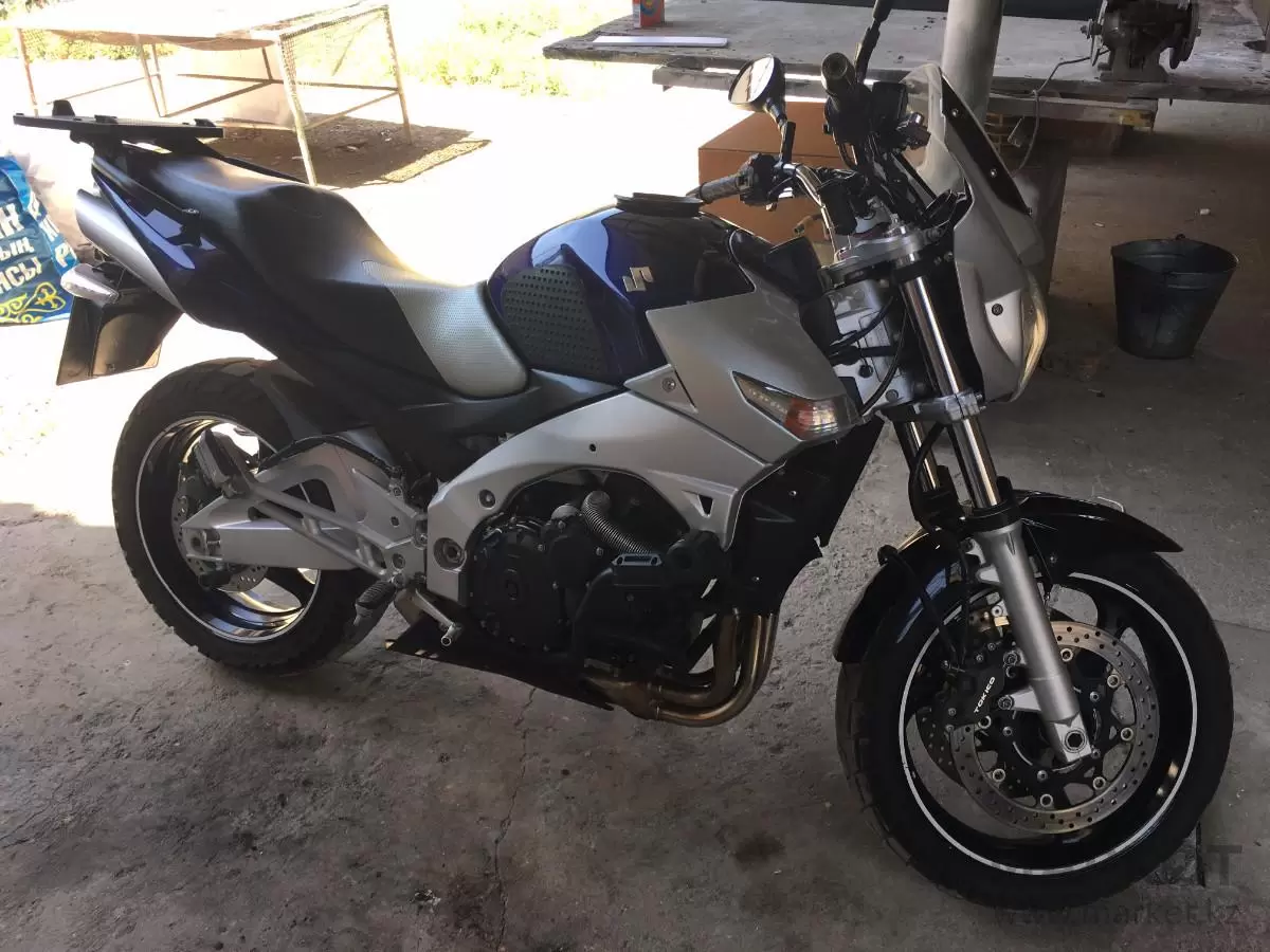 Thumbnail for Suzuki GSR 600 2007