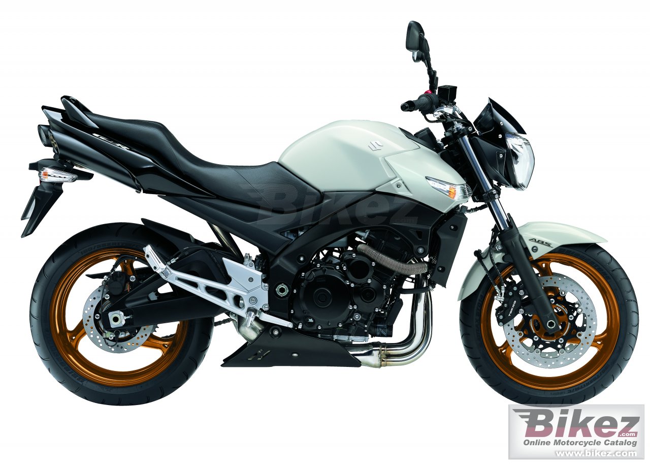 Suzuki GSR 600