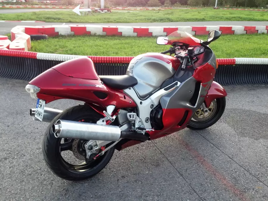 Thumbnail for Suzuki GSX 1300 R Hayabusa 2002