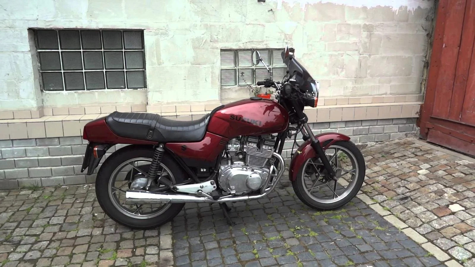 Thumbnail for Suzuki GSX 400 E 1983