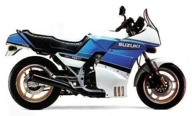 Suzuki GSX 750 EF