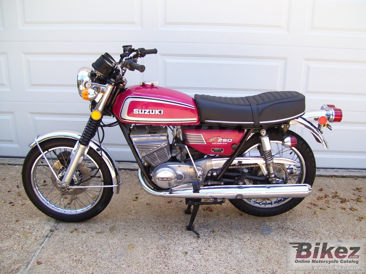 Suzuki GT 250