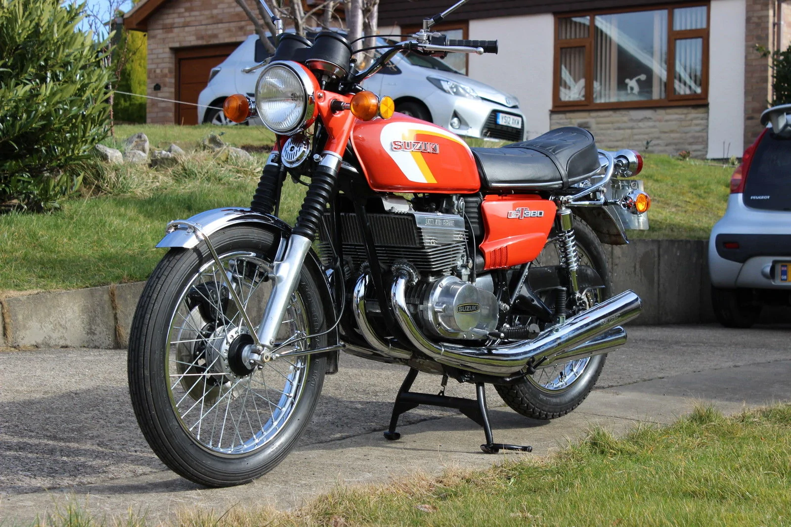 Suzuki GT 380