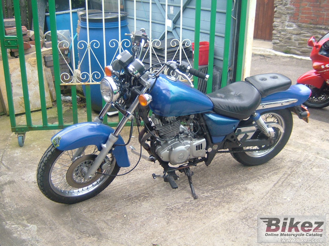 Thumbnail for Suzuki GZ 250 2003