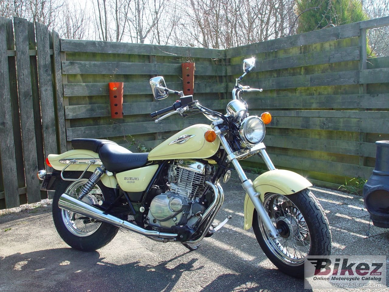Suzuki GZ 250 Marauder