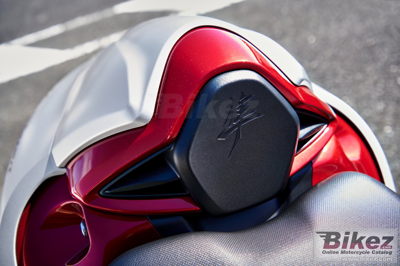 Thumbnail for Suzuki Hayabusa 2021