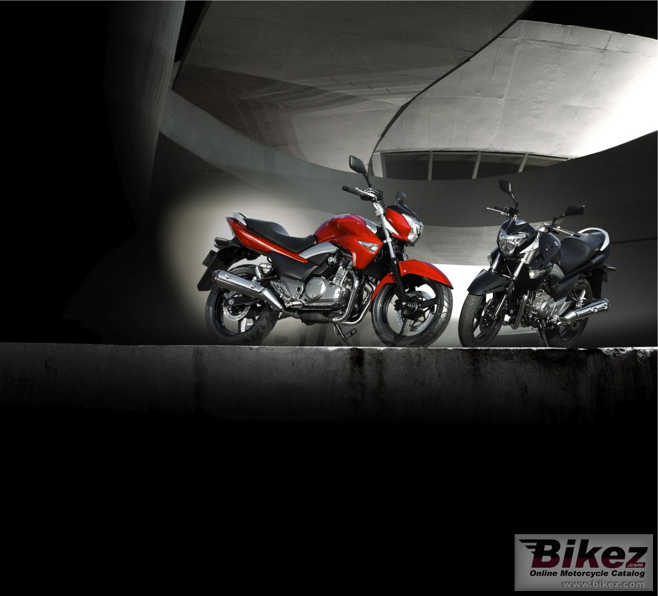 Thumbnail for Suzuki Inazuma 250 2015