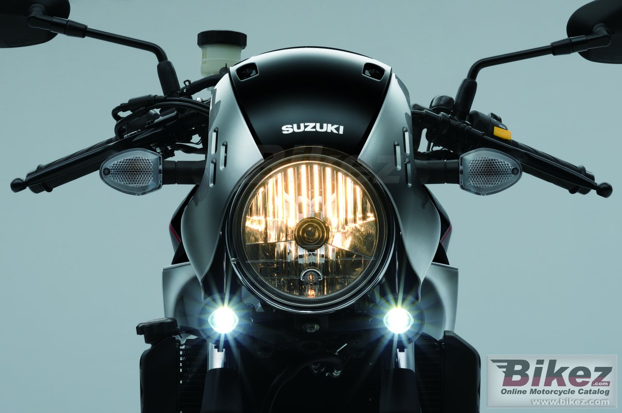 Thumbnail for Suzuki SV650X 2018