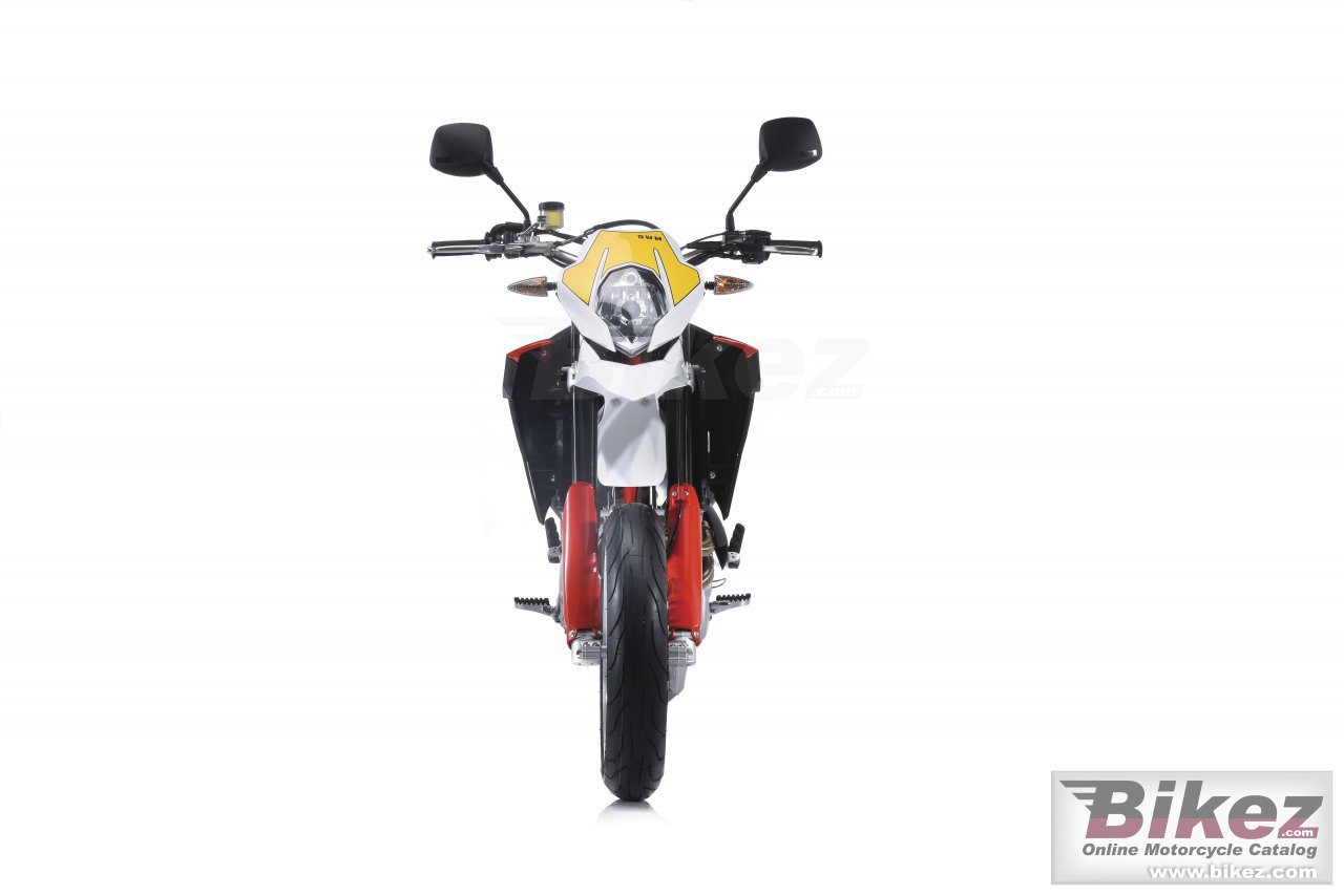 Thumbnail for SWM SM 650 R 2016