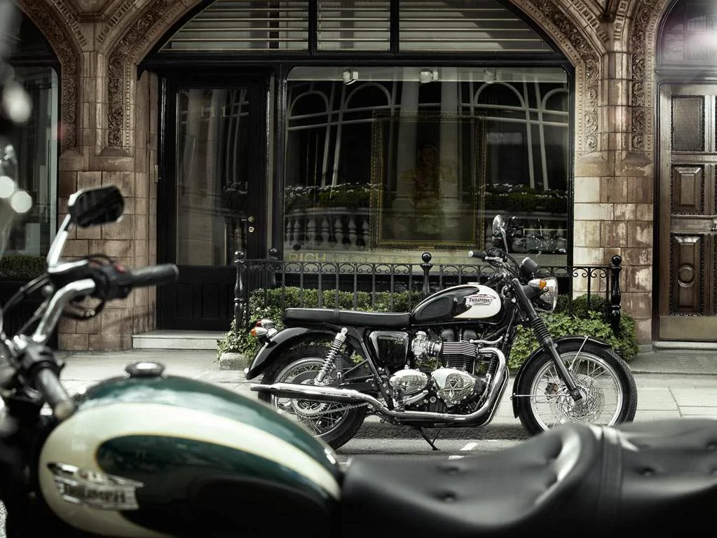 Thumbnail for Triumph Bonneville T100 2011