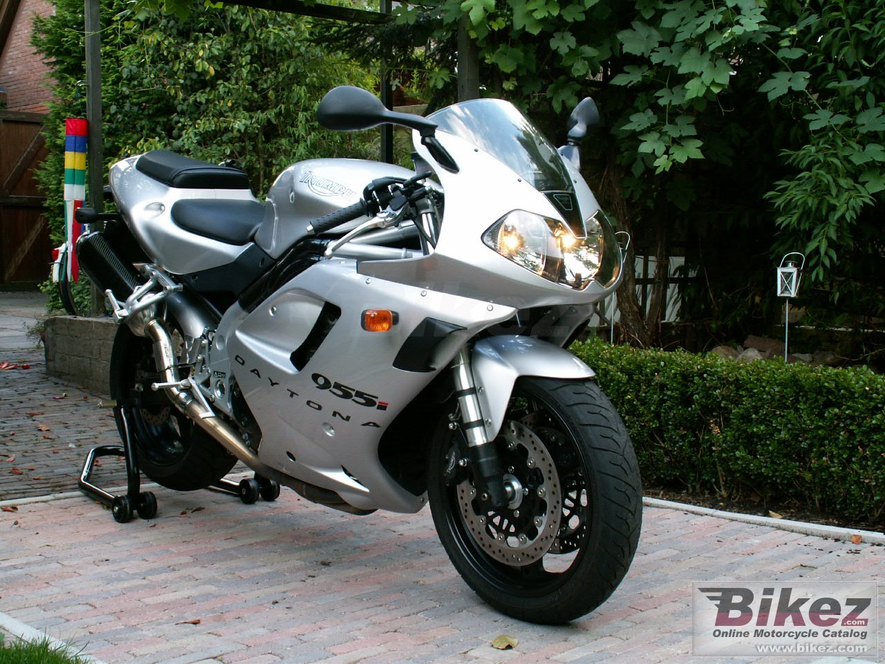 Thumbnail for Triumph Daytona 955i 2003