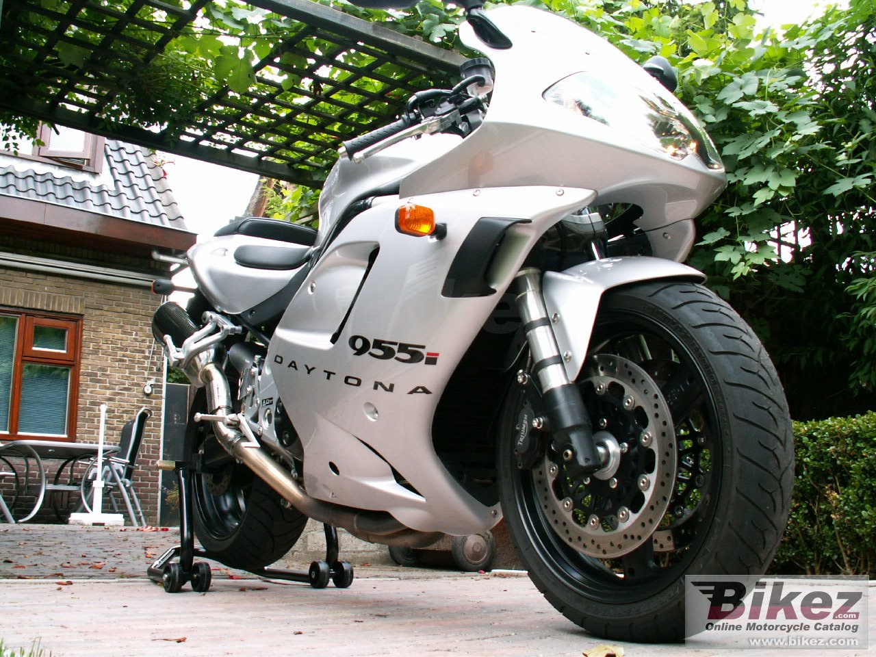 Thumbnail for Triumph Daytona 955i 2003