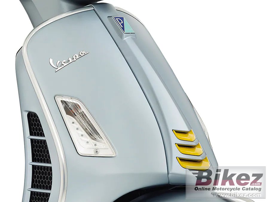 Thumbnail for Vespa GTS Super 125 Tech 2021
